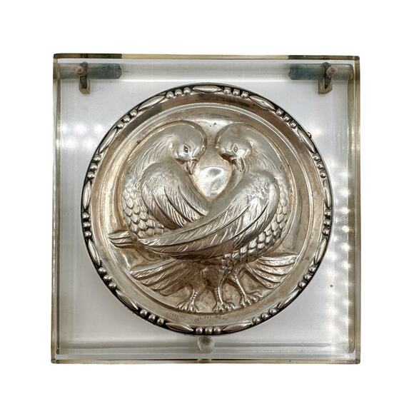 1940s Elgin American Lucite Compact | Sterling Silver Doves | NOS Puffs Included - Picture 1 of 13